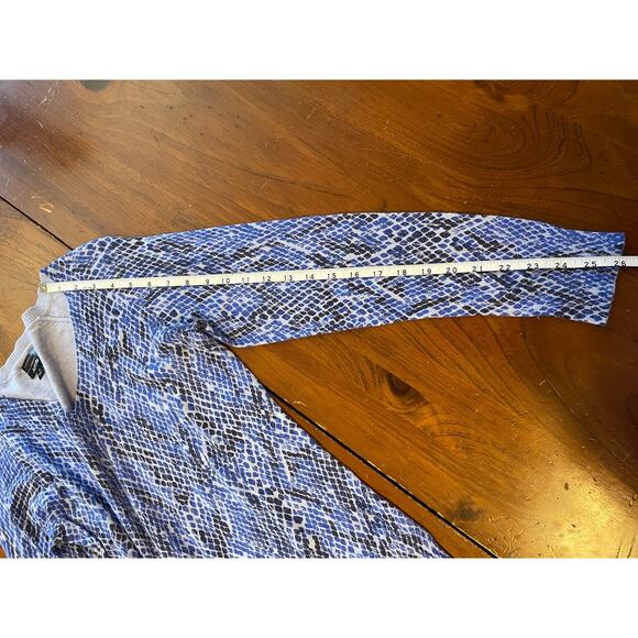 Apt. 9 Cashmere Blend Medium Women V Neck Sweater Pullover Blue Black Snake - Picture 9 of 9